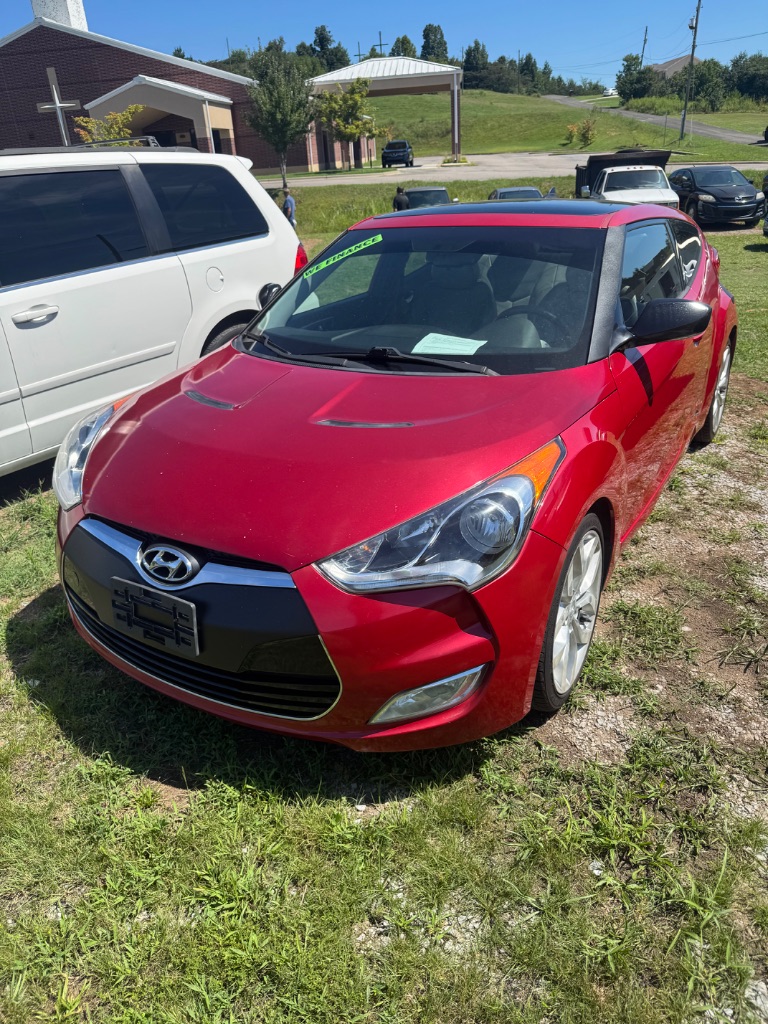 2012 Hyundai Veloster Base's photo