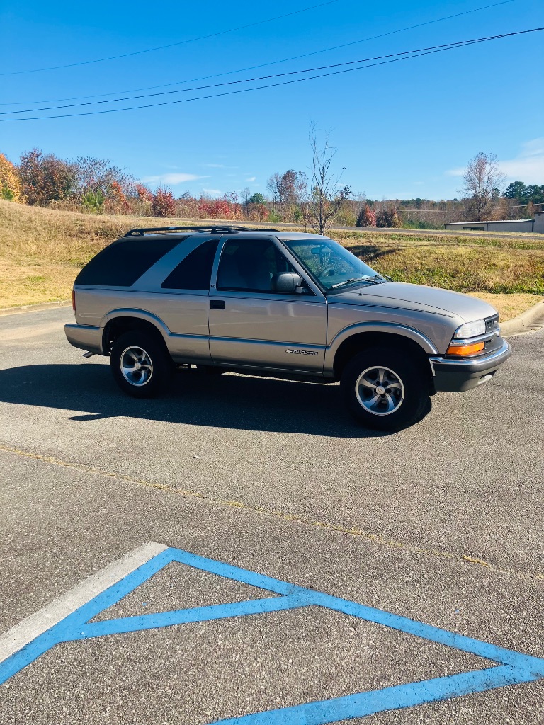 2001 Chevrolet Blazer LS's photo