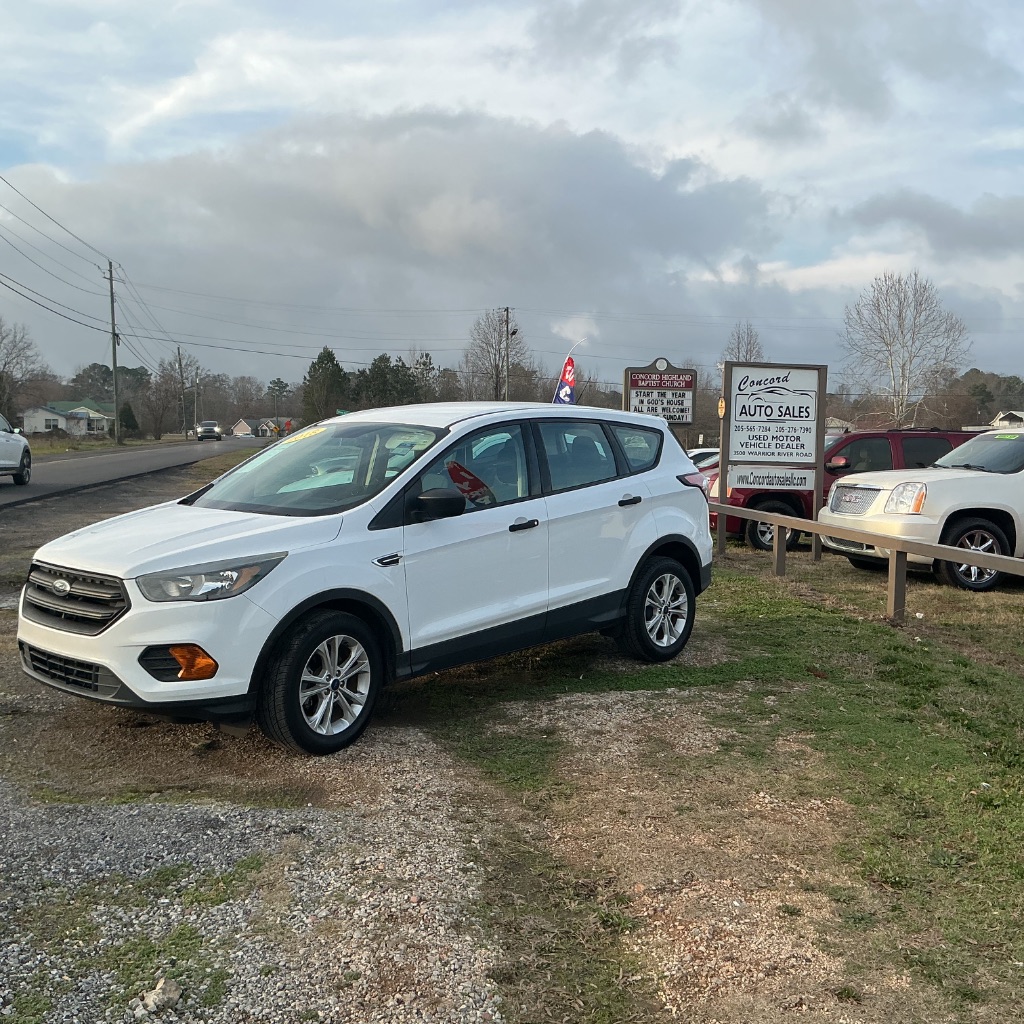 2018 Ford Escape S's photo